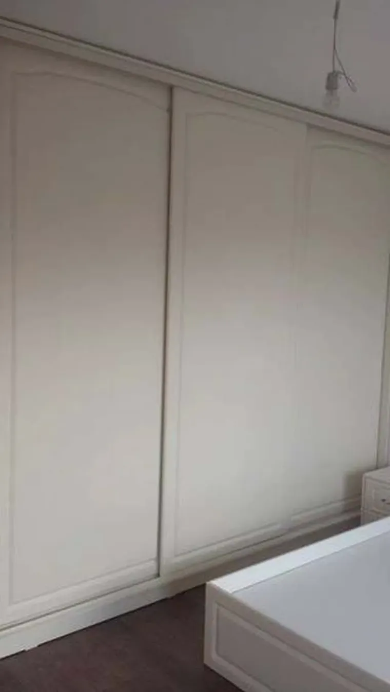 Dressing la comandă din MDF